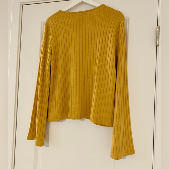 MOVING SALE | Women’s Madewell Yellow Gold Bell-Sleeve Cardigan Top, Size XL - Picture 2 of 7